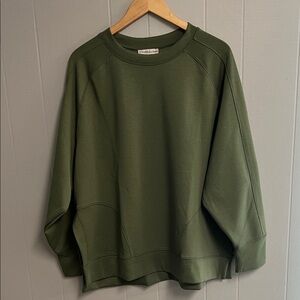 NWOT Zenana Round Neck Sweatshirt Pullover Green 1X